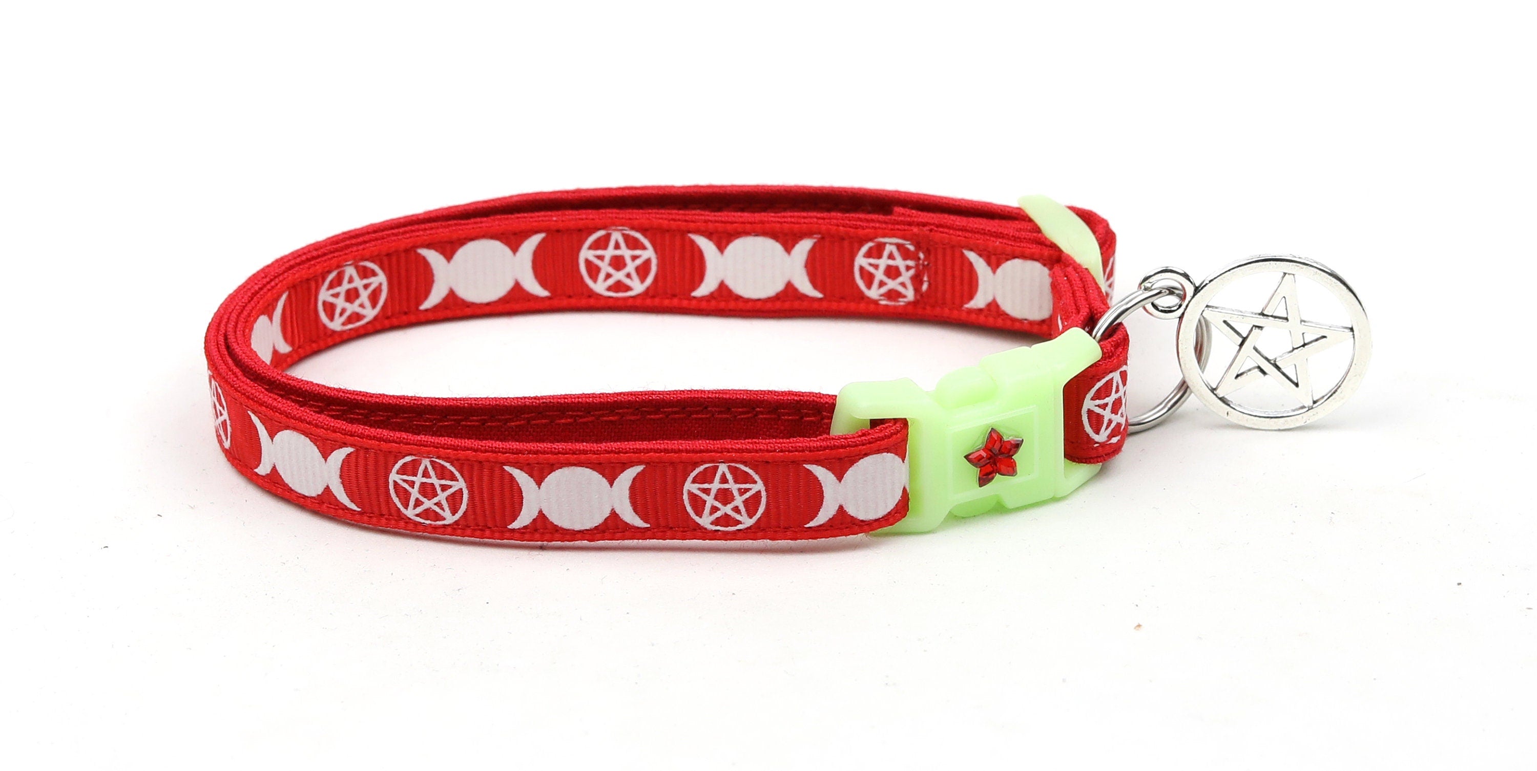 Witch's Familiar on Red Cat Collar-4